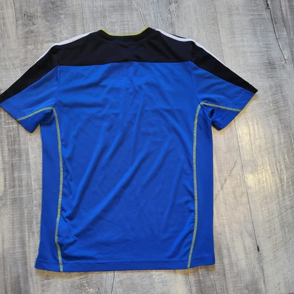 Boy's Adidas T-shirt - Picture 2 of 8